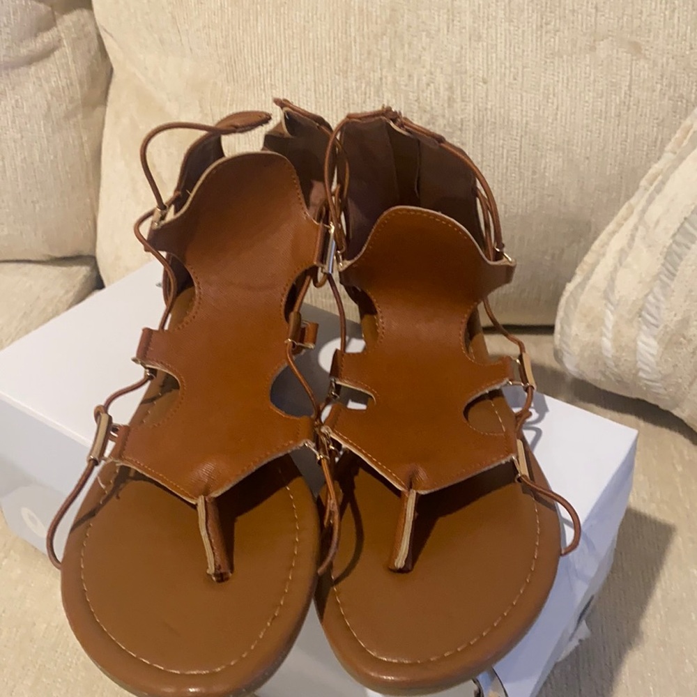 Cute Brown Sandals. Gladiator Stule